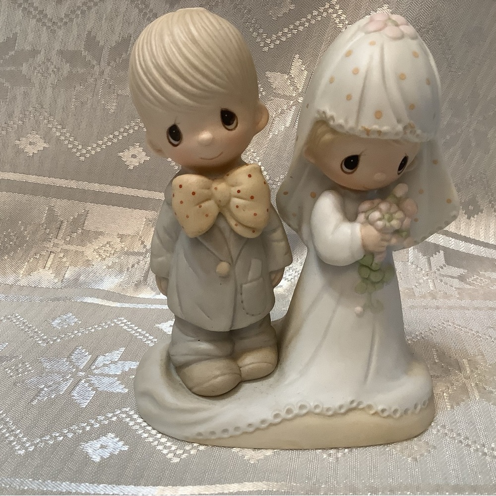 Precious Moments Figurine 1979 Vintage The Lord Bless You And Keep You